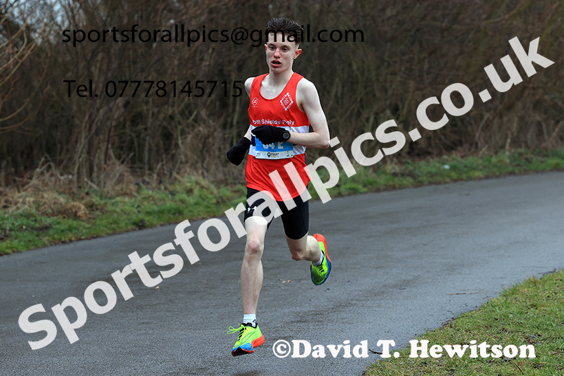 Senior Men and Over-35s to 49s Mens 2025 NECAA Royal Signals Road Relays Champs.,  Hetton Lyons Country Park, Hetton le Hole, County Durham. Photo: David T. Hewitson/Sports for All Pics